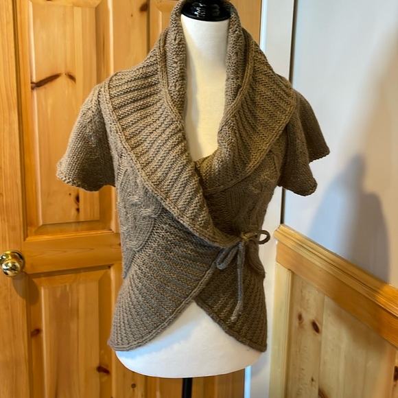 RW&CO sweater vest - Picture 1 of 10